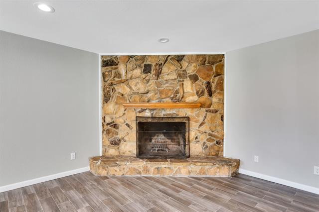 Foto del edificio - 14721 Birchridge Dr