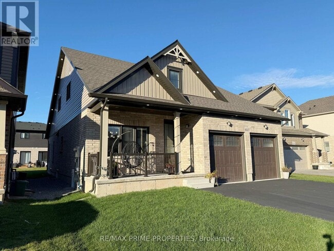 Building Photo - 9337 White Oak Ave
