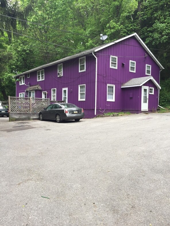 Building Photo - Landenberg Apartments