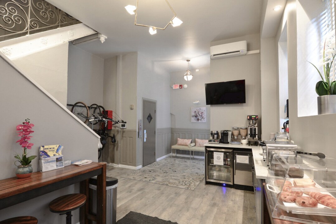 Foto principal - 302 S 12th St