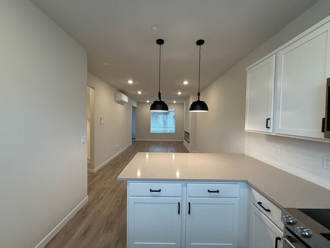 Building Photo - Brand New 2 bed/2.5 bath with 2-car garage...