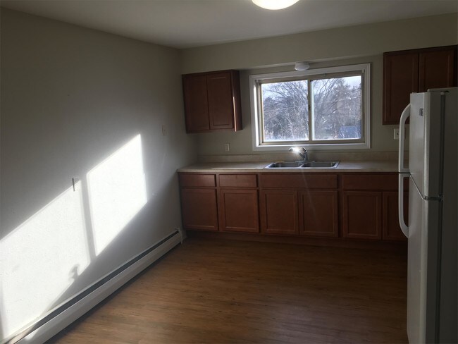 Foto del edificio - 414-424 E Cedar Ave