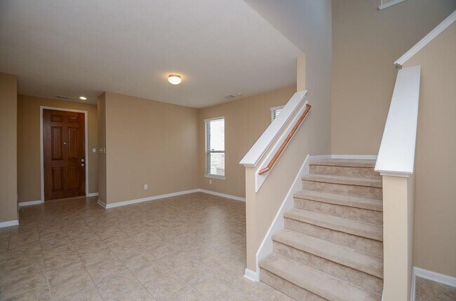 Foto del edificio - 3342 Trent Stone Ln