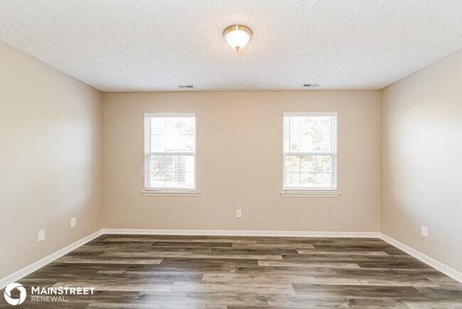 Foto del edificio - 2918 FORRESTAL DR, DURHAM, NC 27703