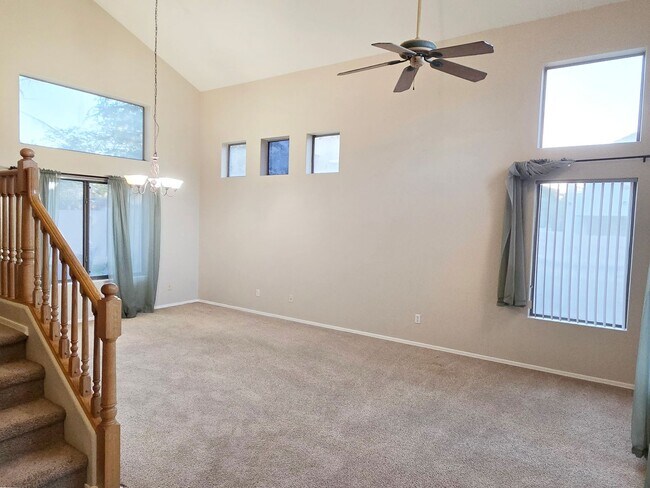 Building Photo - 5-bedroom in the heart of Gilbert