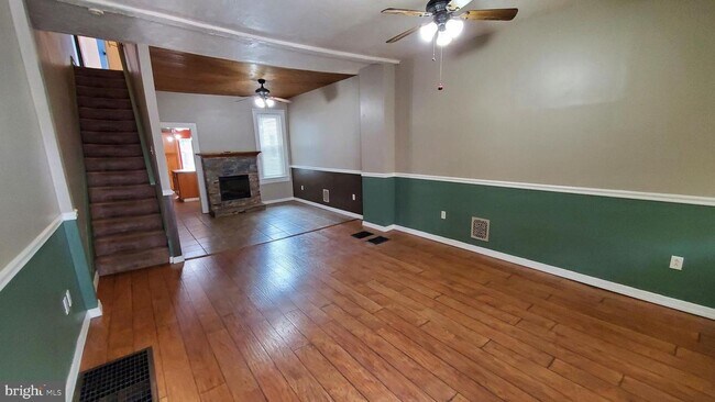 Foto del edificio - Coming Soon - Four Bedroom Home Located in...