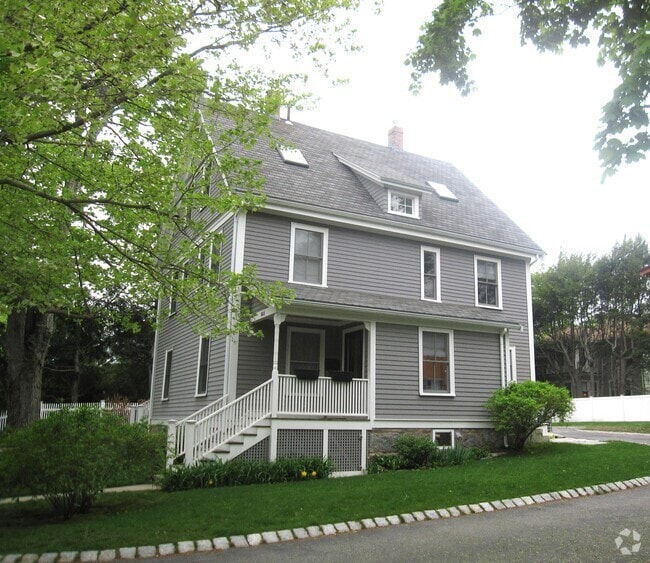 Building Photo - 567 Commonwealth Ave