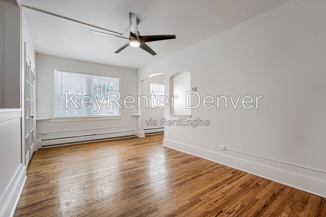 Foto del edificio - 1275 N Clarkson St