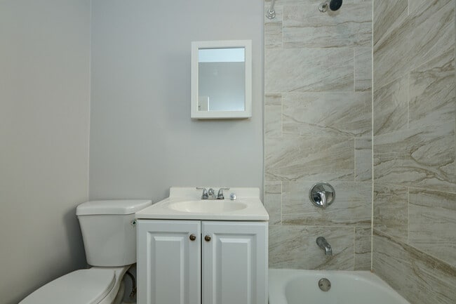 Building Photo - 6324 N Albany Ave