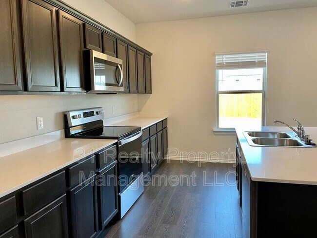 Foto del edificio - 3205 Sweetwater Way