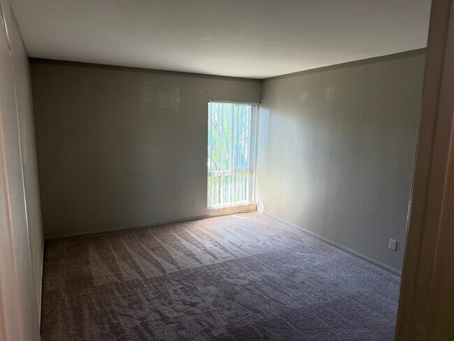 Foto del edificio - 467 Ballantyne St