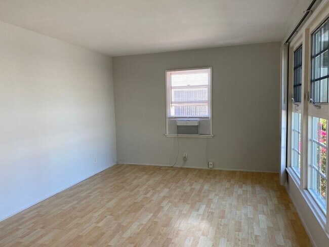Foto del edificio - 231 Cordova Properties