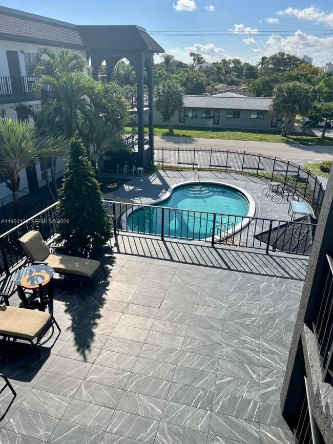 Foto del edificio - 1100 NE 9th Ave