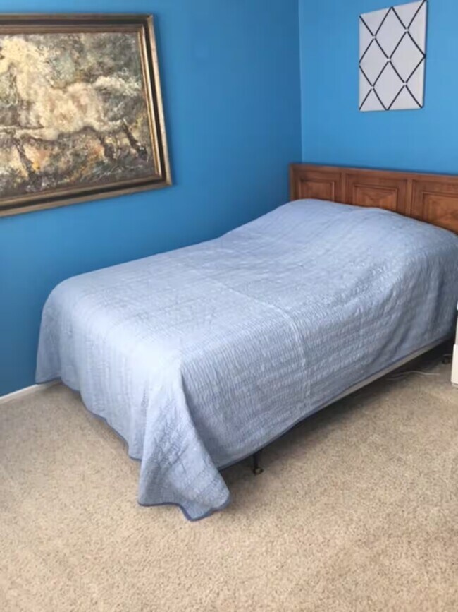 Foto del edificio - 11260 Overland Ave