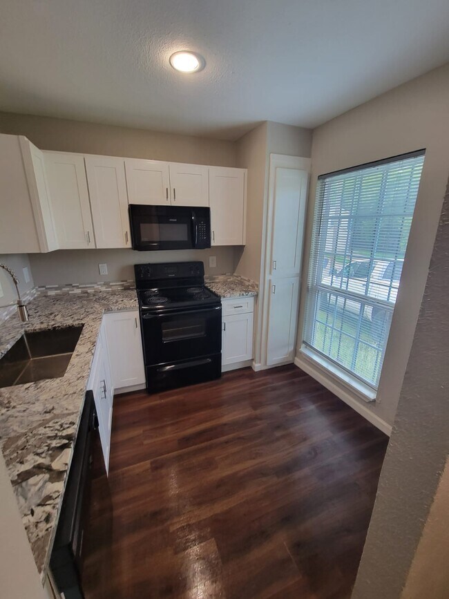 202 Ezekial Ave, Dallas, TX 75217 Townhome Rentals in Dallas TX