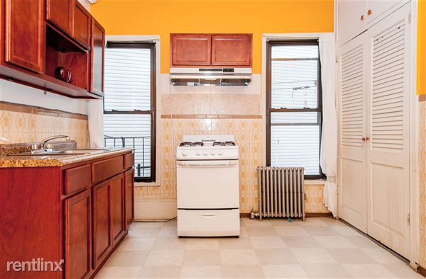 Foto principal - 264 Driggs Ave