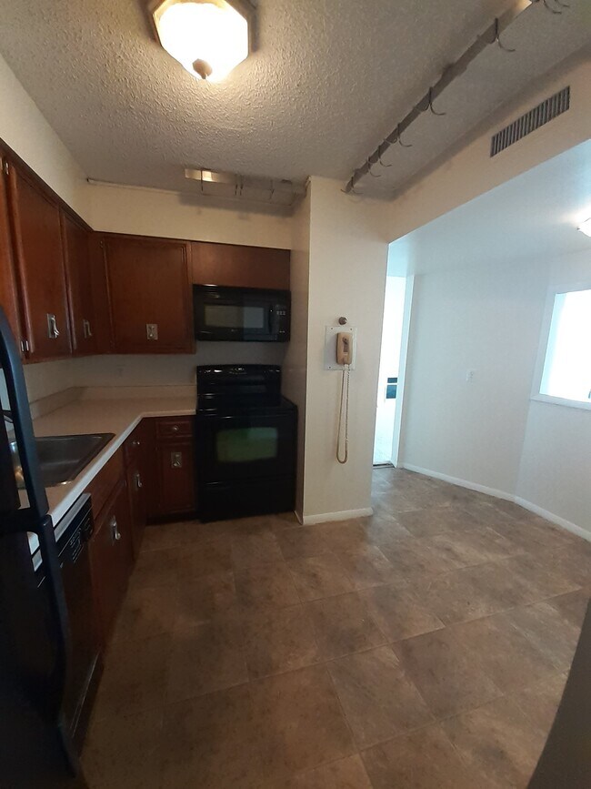 Foto del edificio - 3800 Fairfax Dr