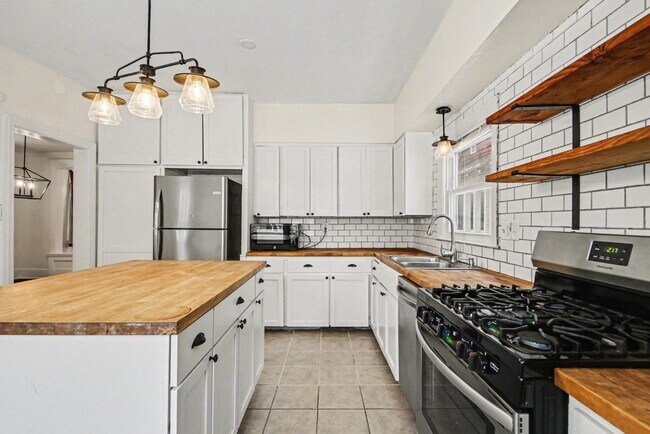 Foto del edificio - 1412 Sherman St SE