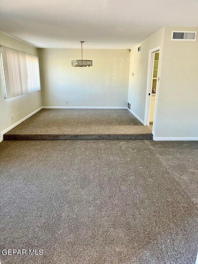 Building Photo - 441 Pocano Ln