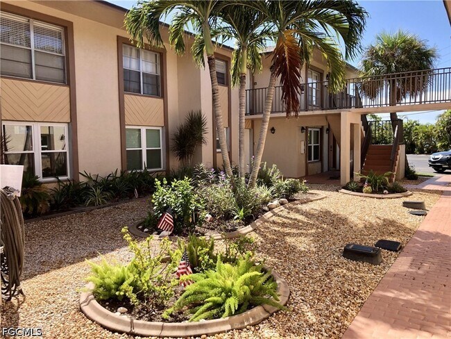 Foto del edificio - 16881 Davis Rd