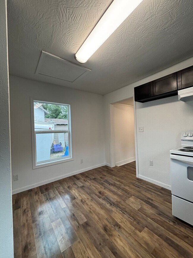 Foto del edificio - Beautiful remodeled 1 bedroom 1 bath home ...