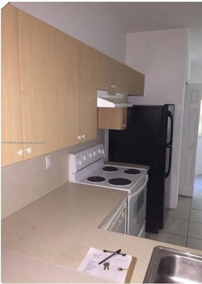 Foto del edificio - 2921 SE 13th Rd