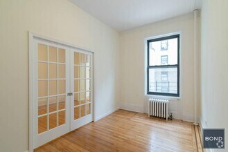 Building Photo - 218 W 72nd St