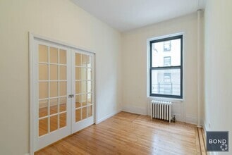 Building Photo - 218 W 72nd St