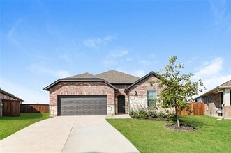 Building Photo - 8101 Howell Oak Dr