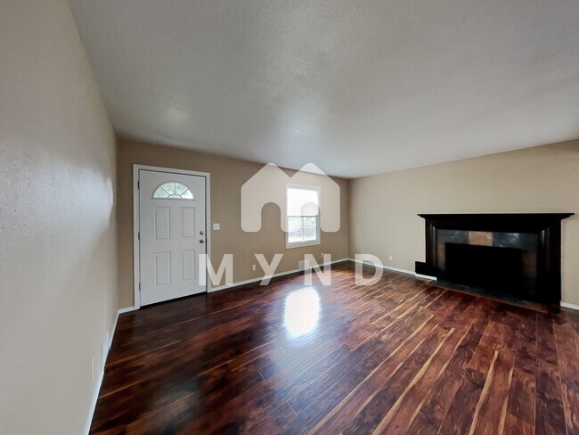Foto del edificio - 3134 N Mullen St