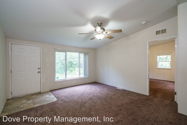 Building Photo - 3 br, 2 bath House - 392 Newquist Road