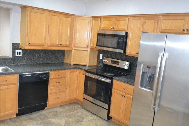 Building Photo - 12023 Woolford Dr