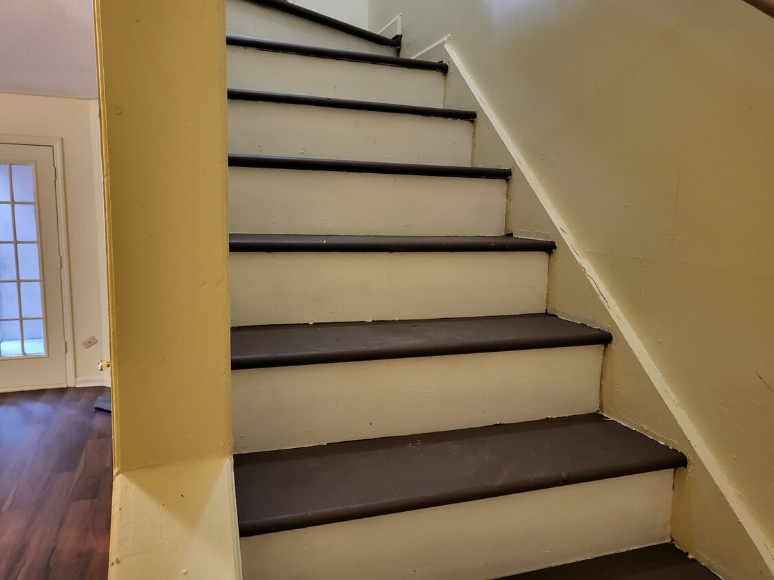 Building Photo - 3734 Elberta St