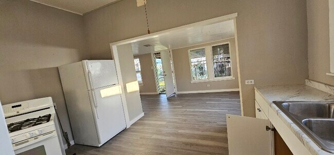 Foto del edificio - 120 Chicago Blvd