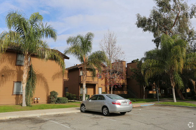 Building Photo - Cedarvale Apartments