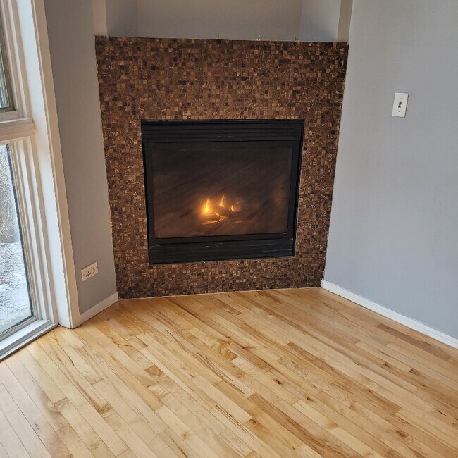 Foto del edificio - 2440 W Madison St