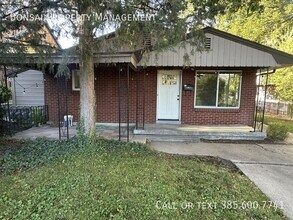 Building Photo - 1050 E 400 S