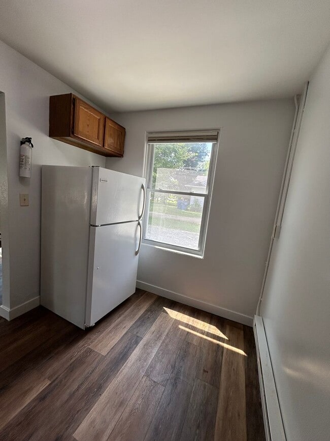 Building Photo - 2831-2839 Gull Rd - UNIT 2833