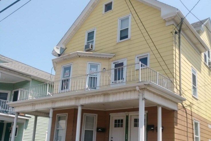 Primary Photo - 245 N Brow St