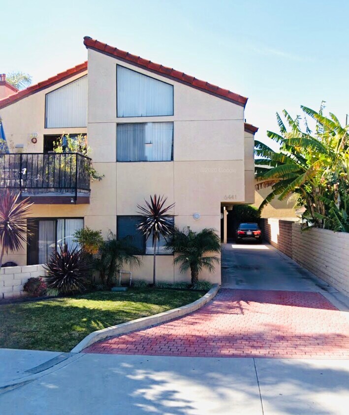 Primary Photo - 6441 Kingman Ave