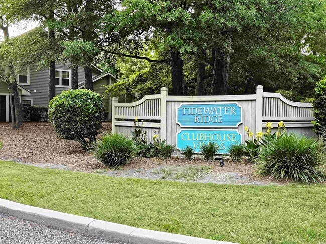 Foto del edificio - 1551 Spinnaker Dr