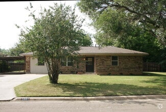 Building Photo - 1461 Kaylock St
