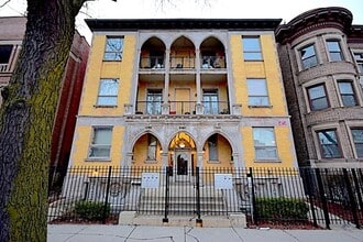 Building Photo - 4824 S King Dr