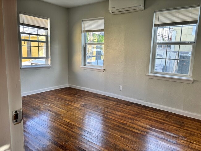 Building Photo - 2225 W Olmos Dr