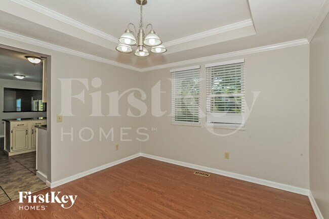 Foto del edificio - 6409 Hummingbird Dr