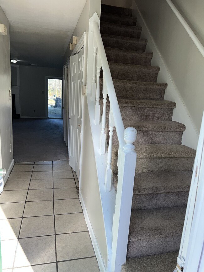 Foto del edificio - 2644 WMS Grant Reynolds Rd