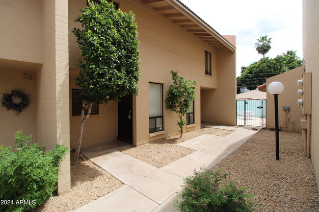 Building Photo - 5315 N 18th St