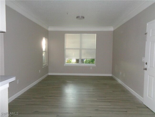 Building Photo - 11511 Villa Grand