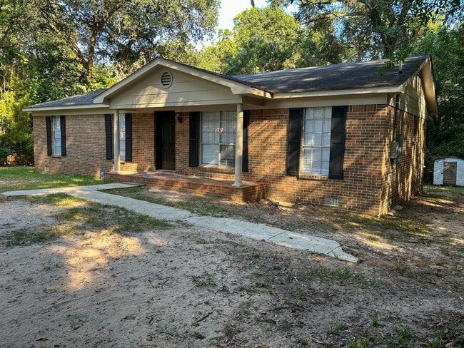 Building Photo - 1716 Northview Dr