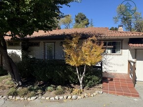 Building Photo - 14 Laguna Robles